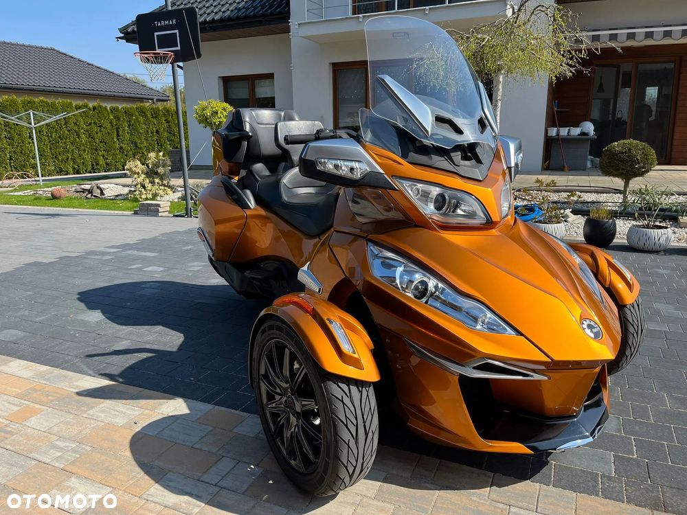 Can-Am Spyder - 8