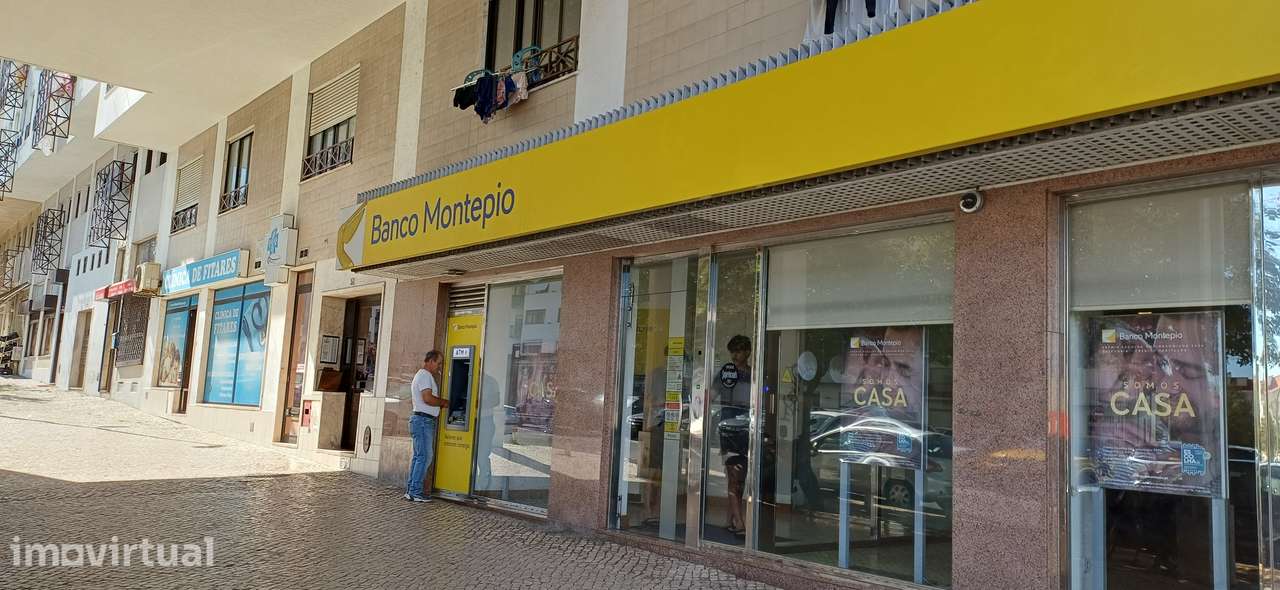 Apartamento T3 com 2 casas de banho em Rio de Mouro - Fitares - Grande imagem: 2/15