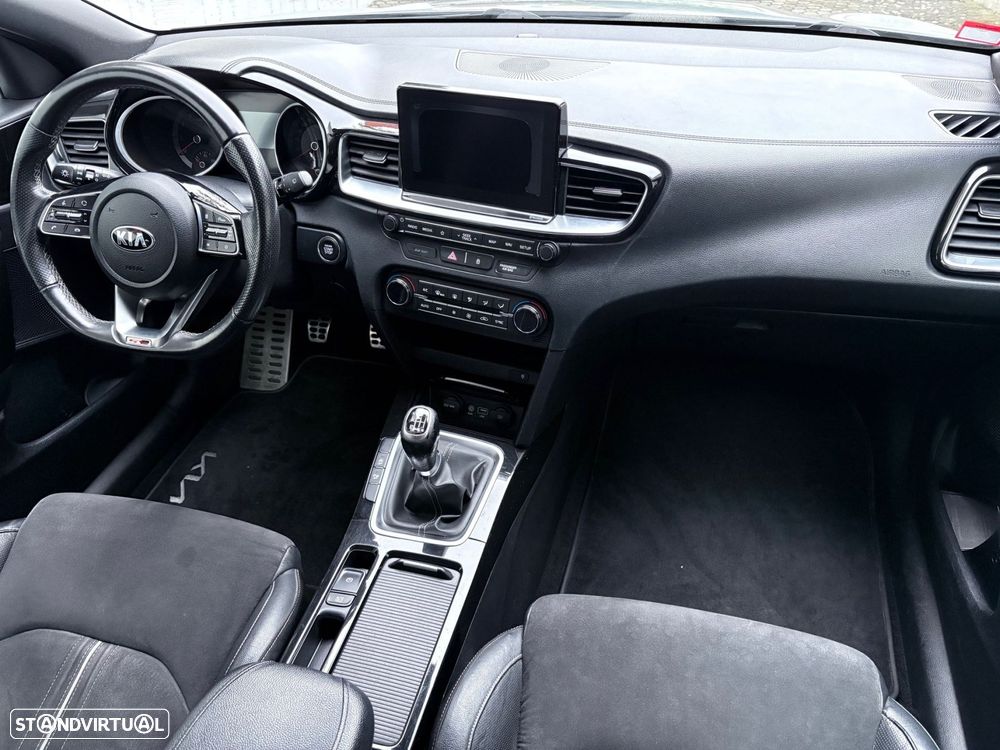 Kia ProCeed 1.4 T-GDI GT Line - 31