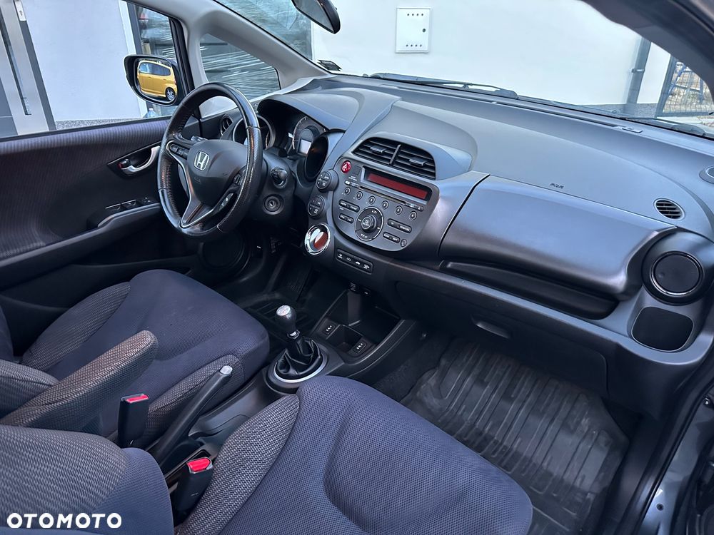 Honda Jazz 1.4 Executive - 19