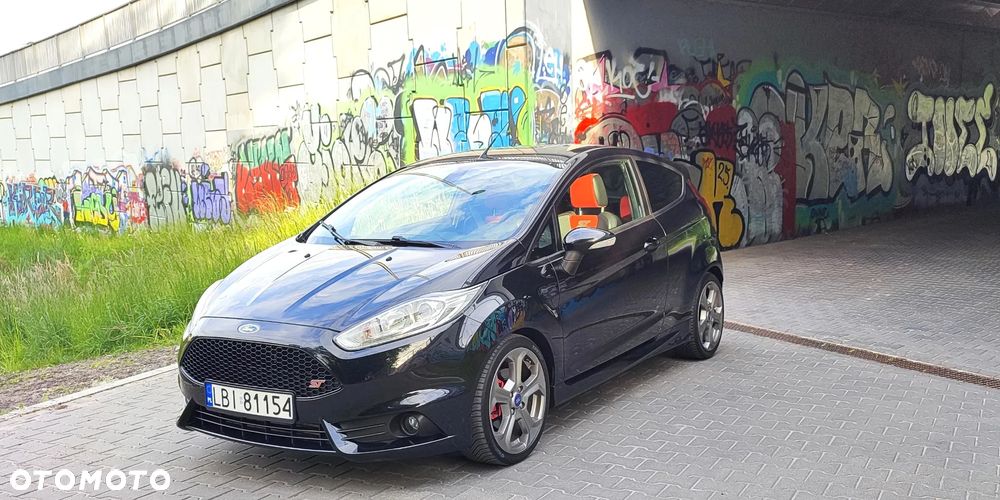 Ford Fiesta 1.6 EcoBoost ST - 12
