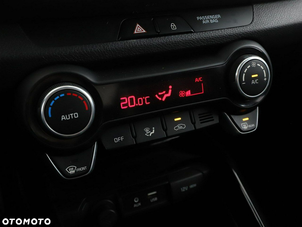 Kia Stonic - 26