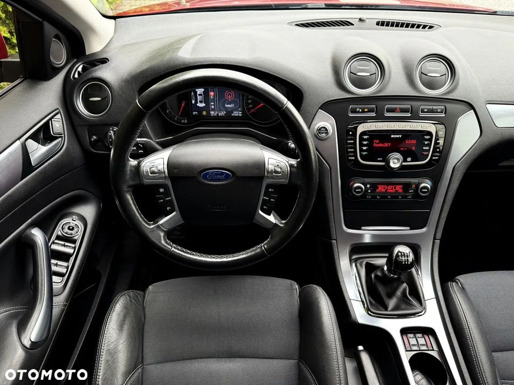 Ford Mondeo - 25