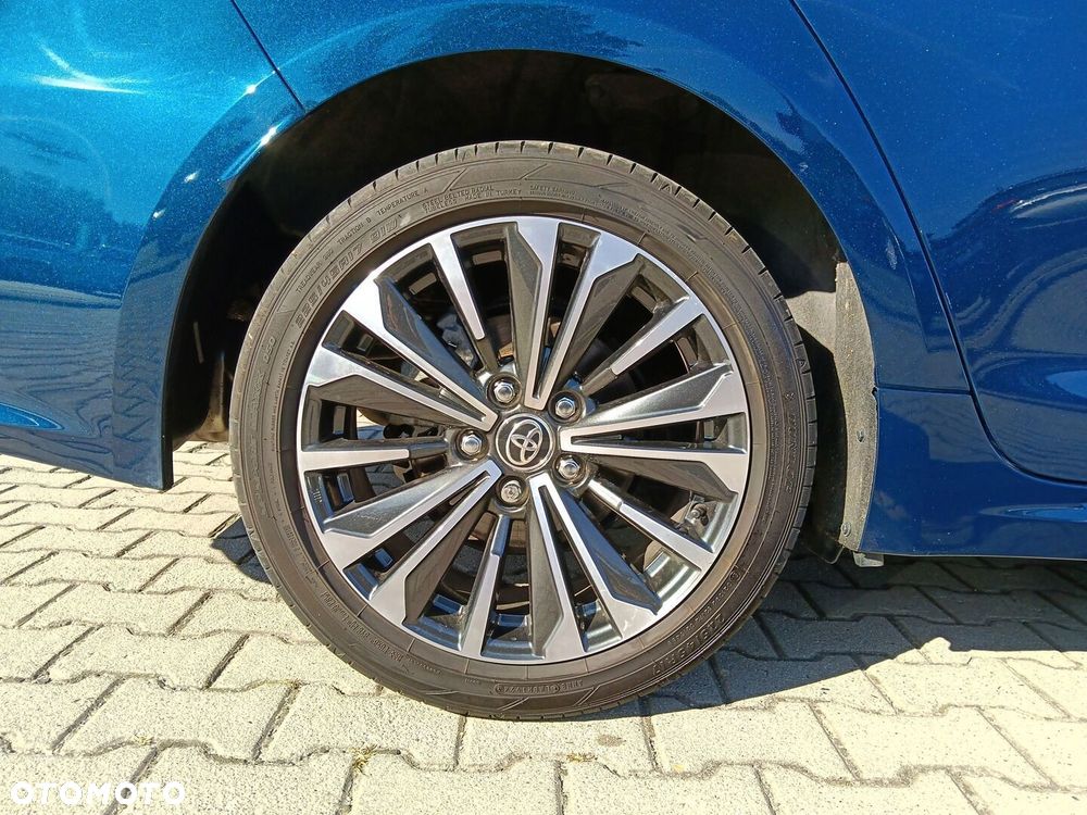 Toyota Corolla 1.8 Hybrid Style - 17