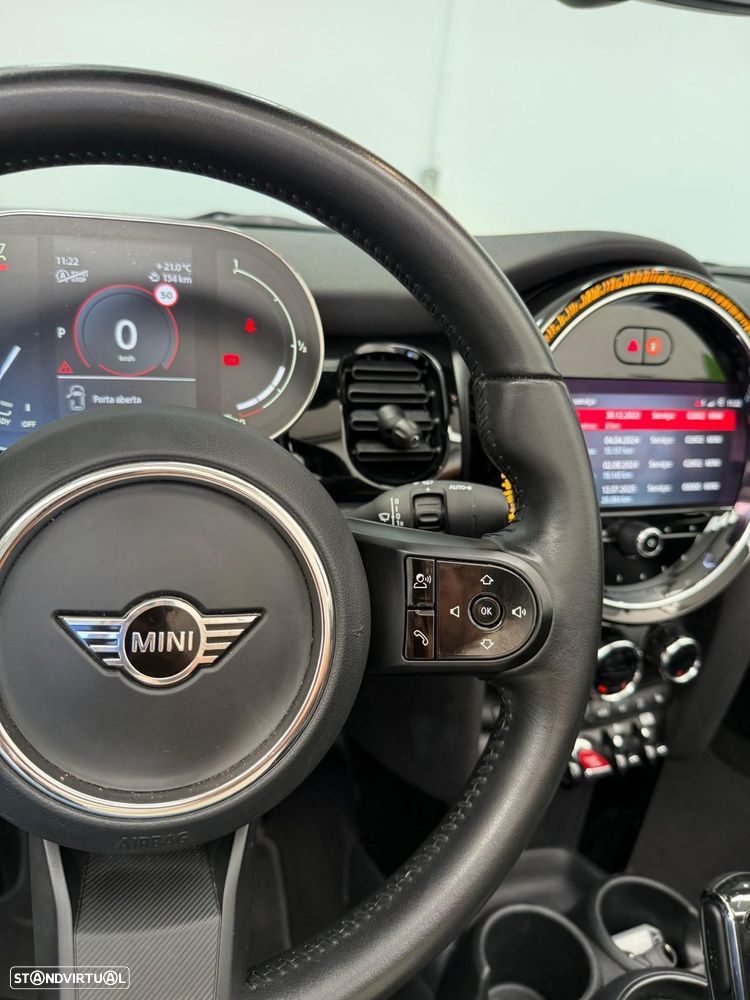 MINI Cabrio Cooper Premium Plus Essential Auto - 15