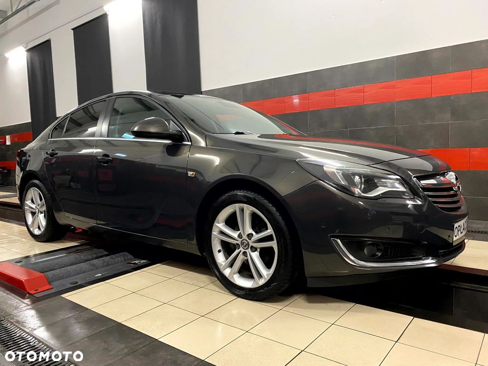 Opel Insignia 1.4 T Cosmo S&S - 4
