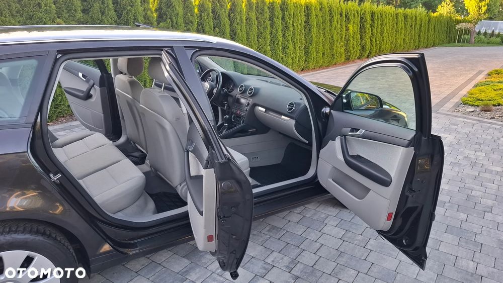 Audi A3 Sportback 1.6 Ambition - 14