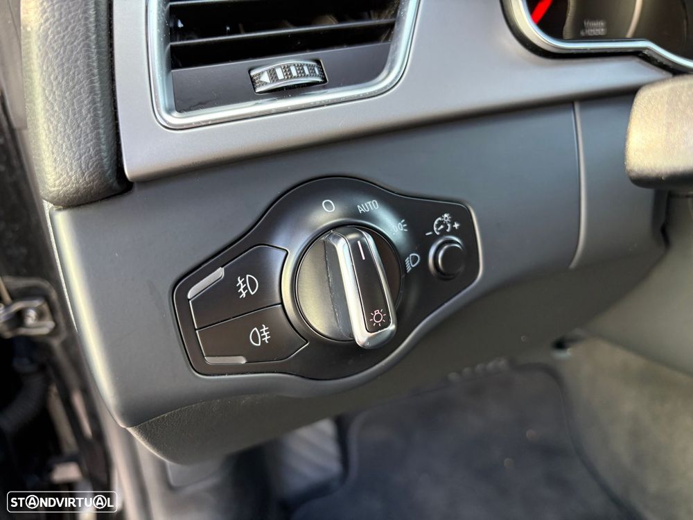 Audi A5 Cabrio 2.0 TDi Multitronic Sport - 11