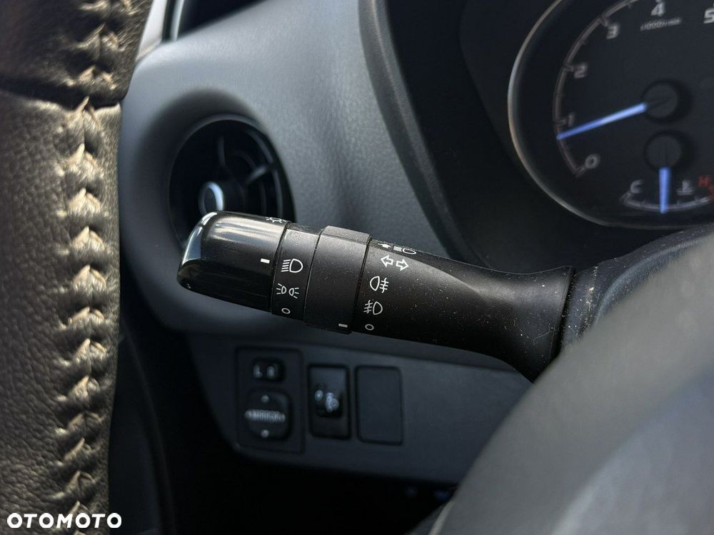 Toyota Yaris 1.5 Premium - 14