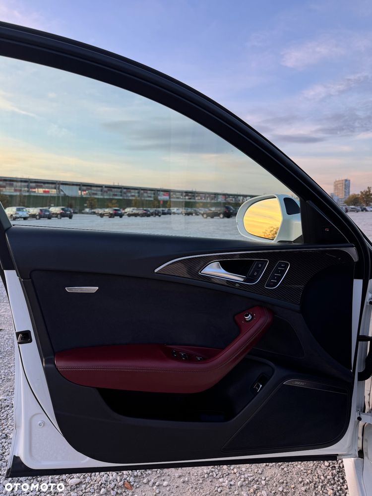 Audi S6 Limousine - 13