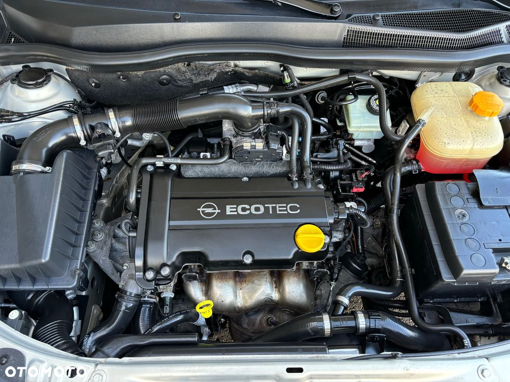 Opel Astra GTC 1.4 Edition - 15