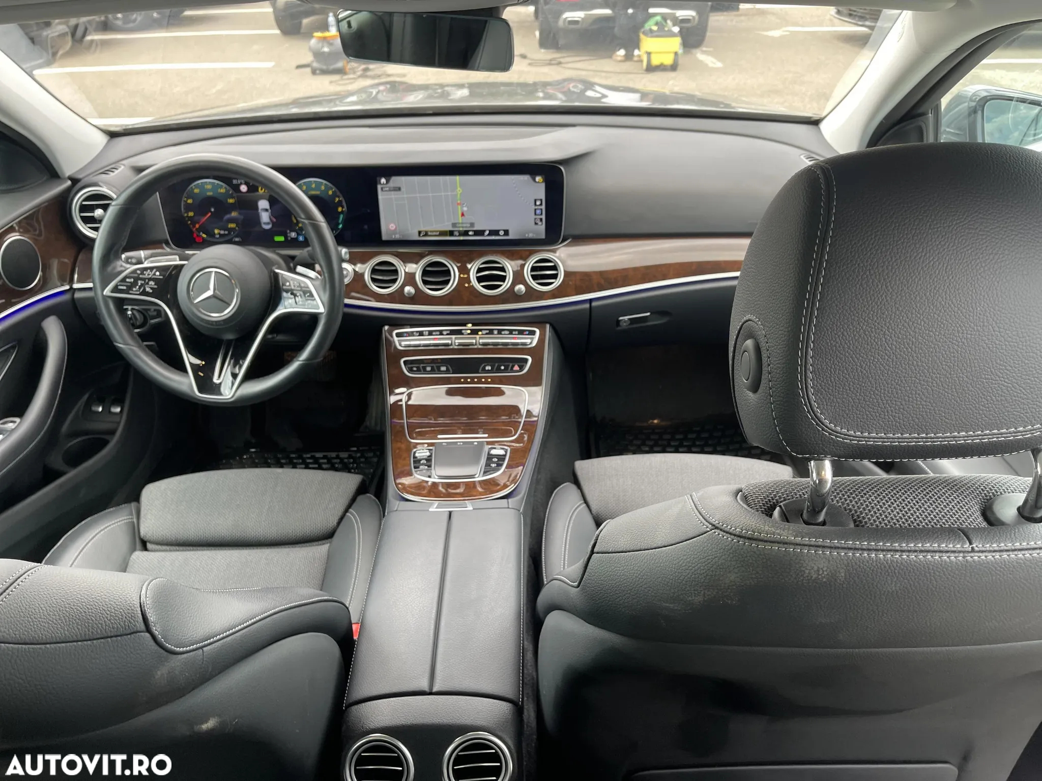 Mercedes-Benz E - 26