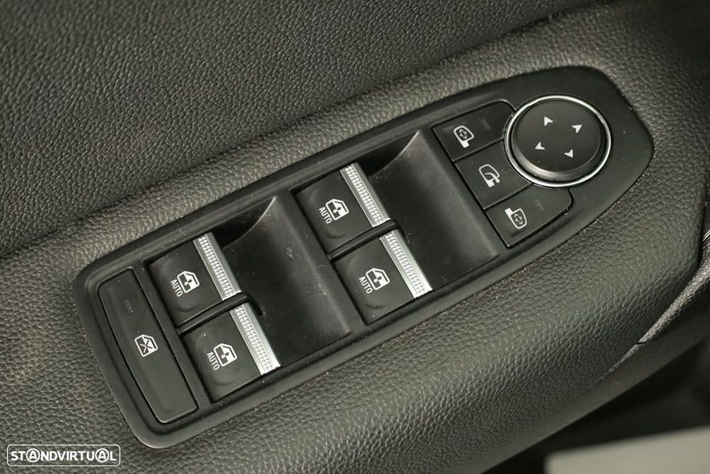 Renault Captur 1.0 TCe Techno Bi-Fuel - 21