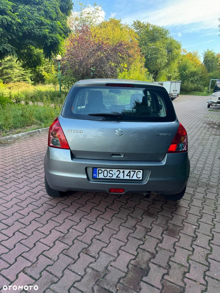 Suzuki Swift 2008 photo 3