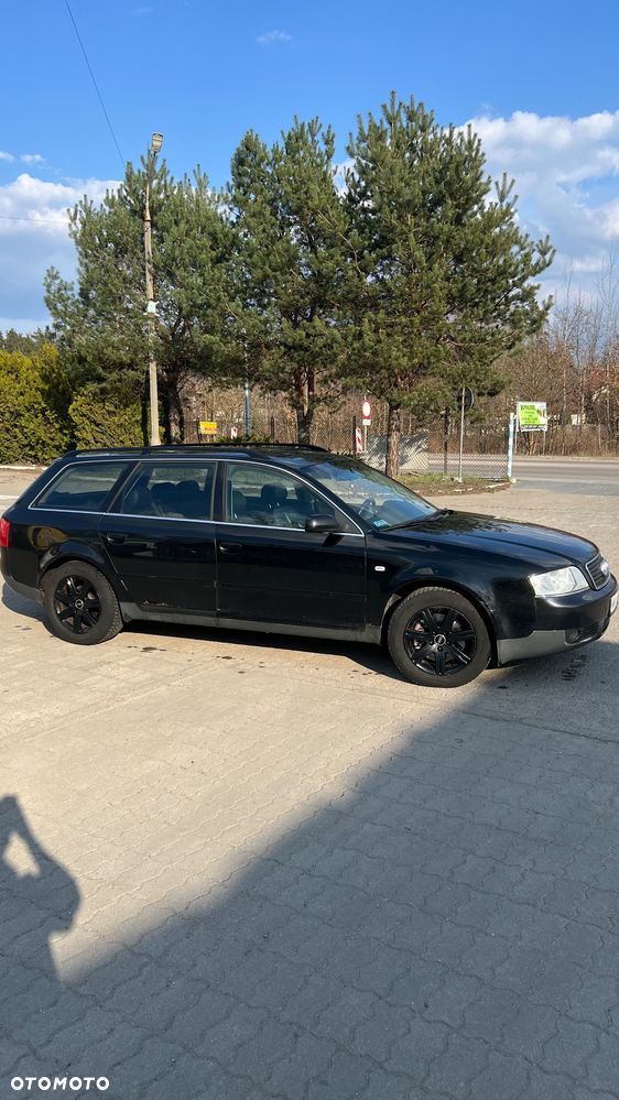 Audi A6 Avant 2.4 - 9