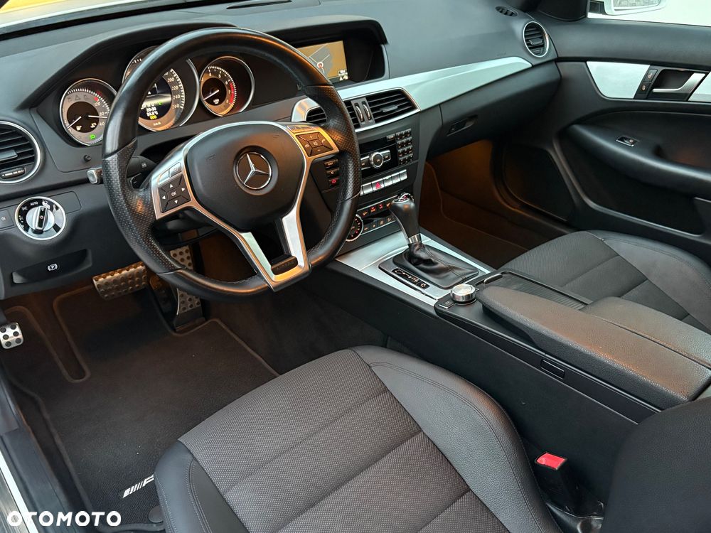 Mercedes-Benz Klasa C 180 (BlueEFFICIENCY) 7G-TRONIC - 26