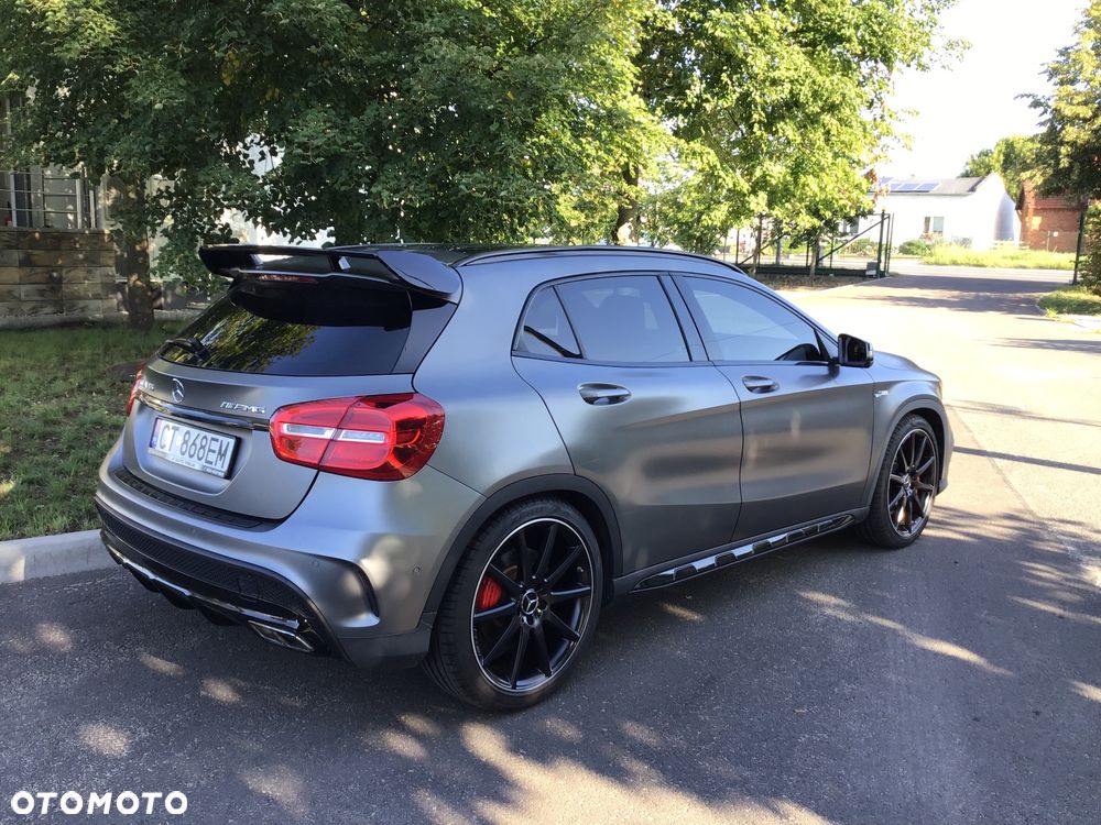 Mercedes-Benz GLA 45 AMG 4Matic 7G-DCT - 12