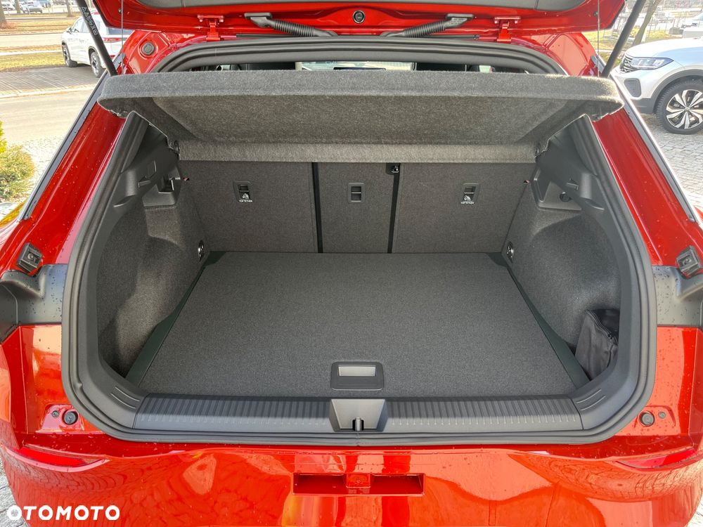 Volkswagen T-Roc 1.5 eTSI OPF DSG R-Line - 20