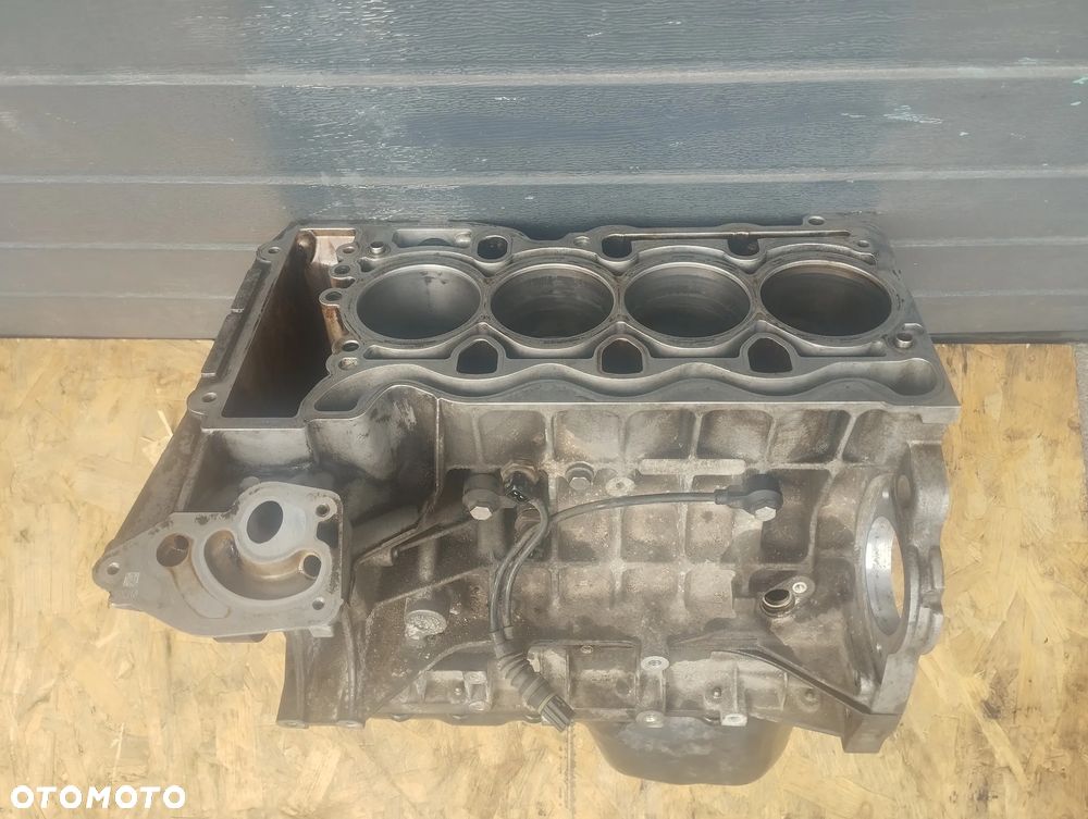 BLOK DÓŁ SILNIKA TŁOKI BMW E81 E87 116 1.6i 2011 ROK KOD: N45B16AC - 2