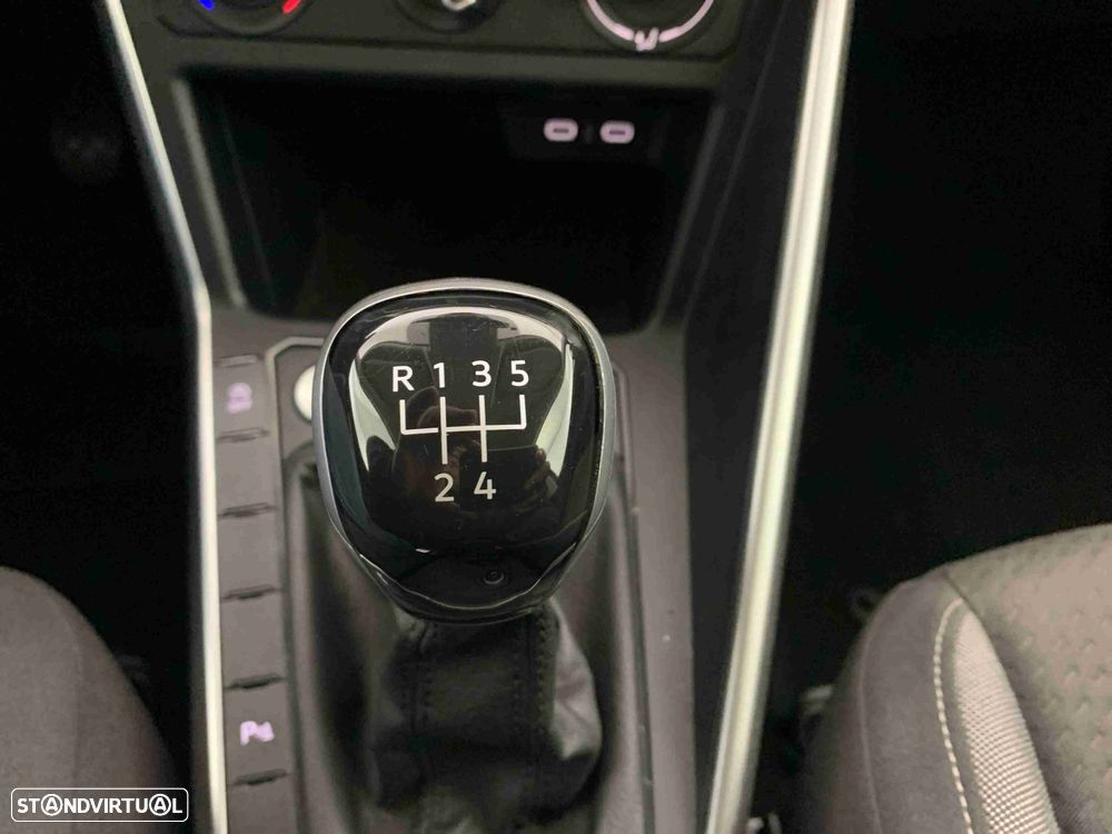 VW Taigo 1.0 TSI Urban - 10