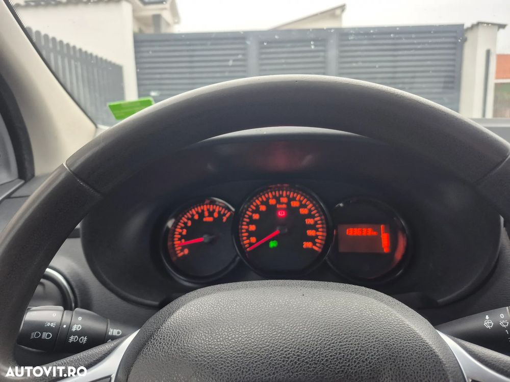 Dacia Lodgy SCe 100 Laureate - 8