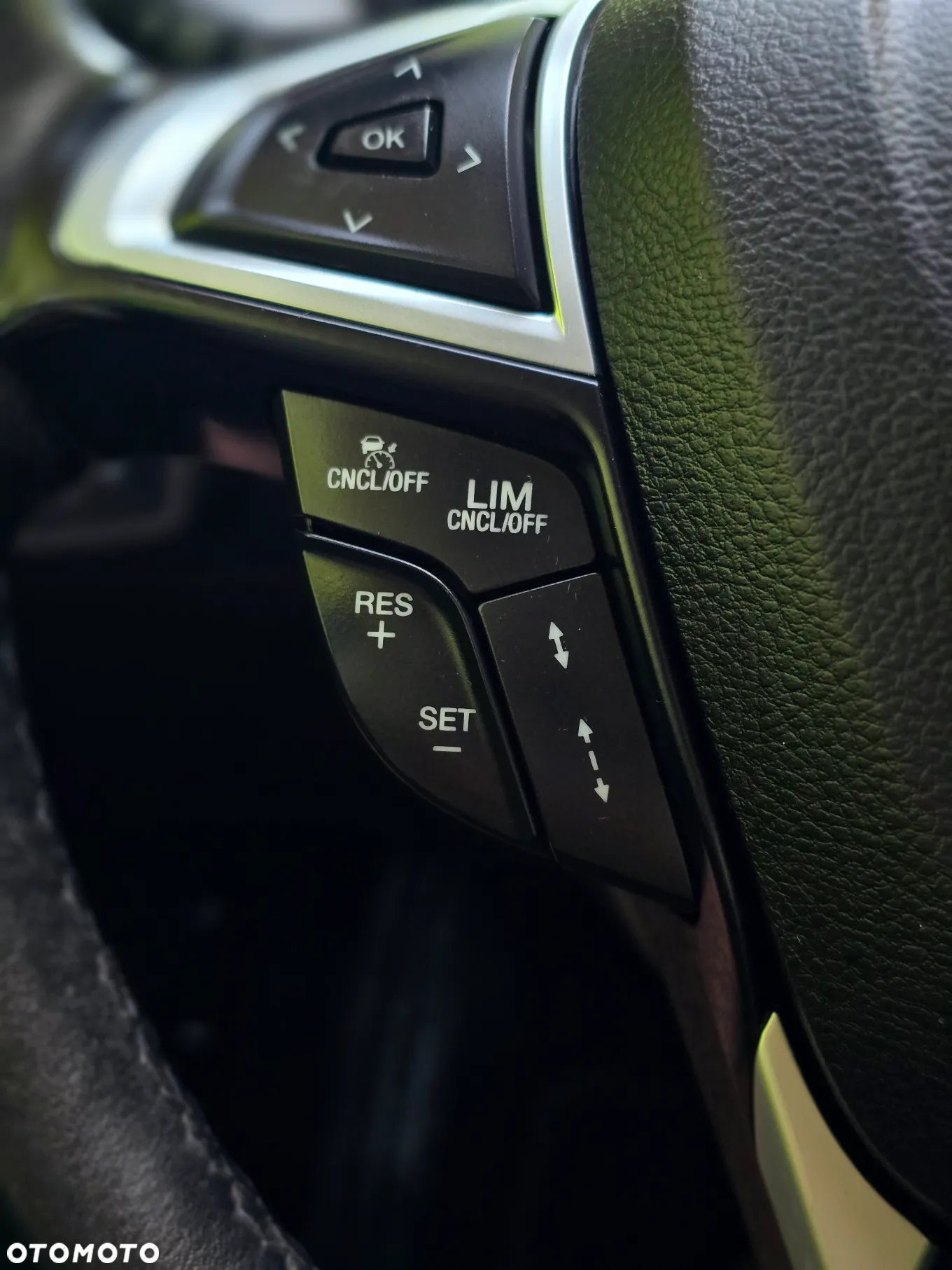 Ford Mondeo Vignale 2.0 Hybrid - 32