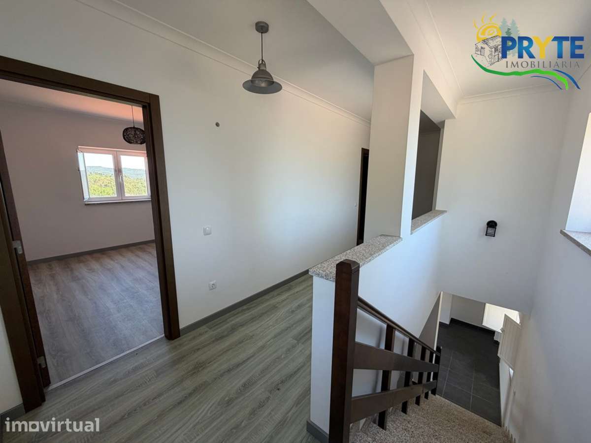 Quinta com moradia T3 , anexos e ruínas em Pedrógão Grande - Grande imagem: 4/60