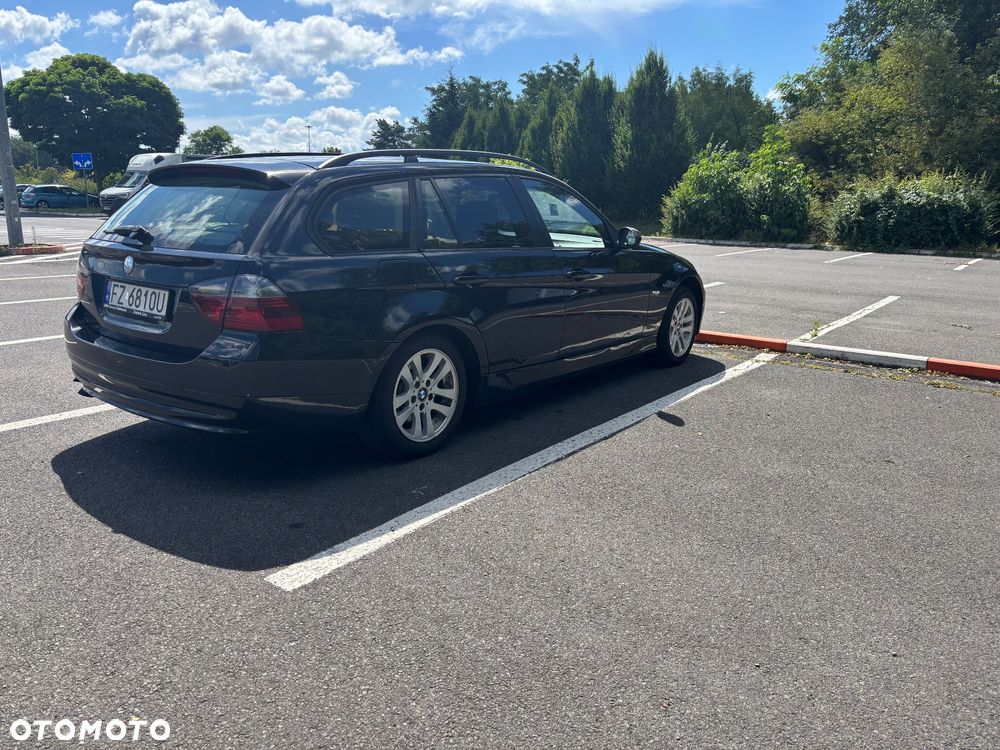 BMW Seria 3 320d - 8