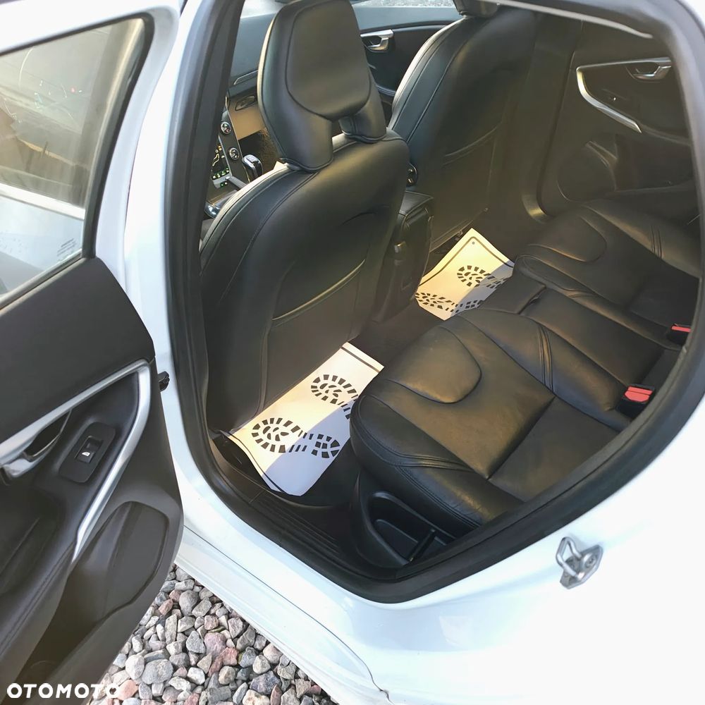 Volvo V40 D4 Summum - 11