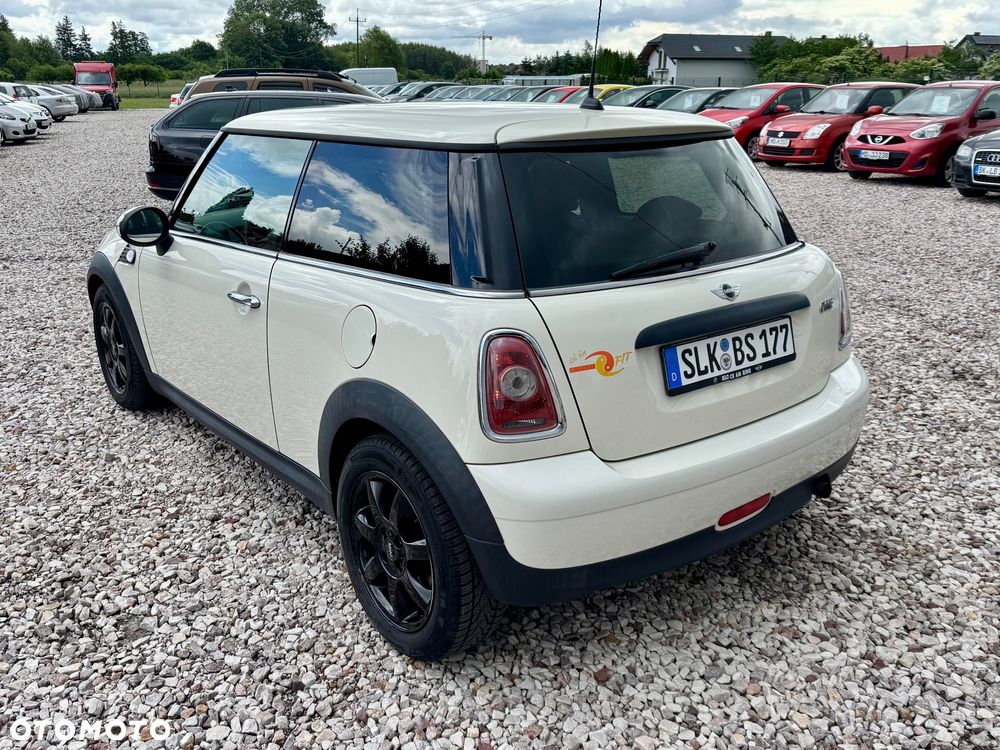 MINI ONE Standard - 5