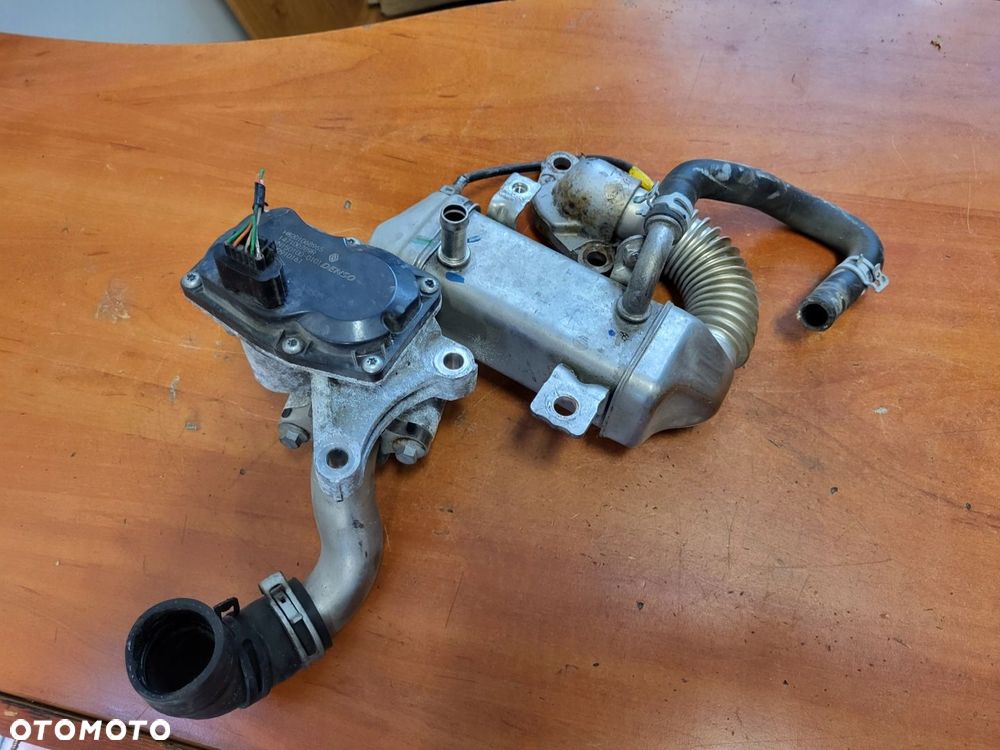 CHŁODNICA ZAWÓR EGR RENAULT 1.6 DCI 8201068965