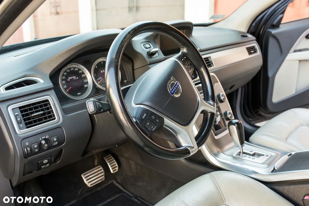 Volvo V70 - 8