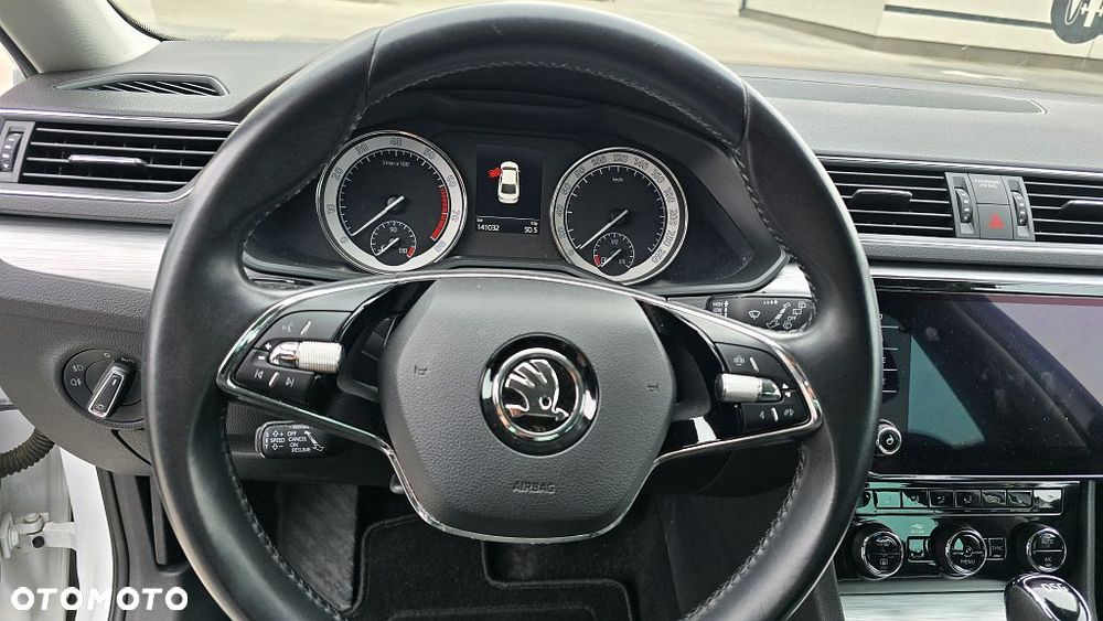Skoda Superb 2.0 TSI Style DSG - 29