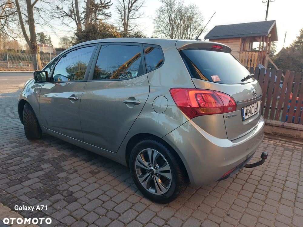 Kia Venga - 13