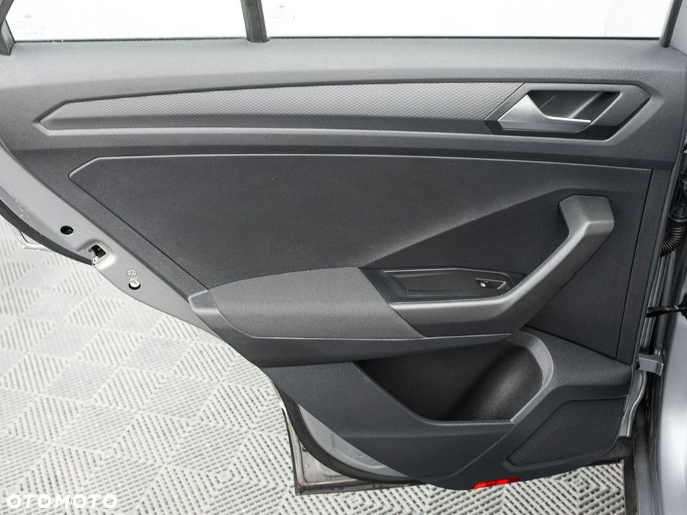 Volkswagen T-Roc 1.5 TSI Life DSG - 24
