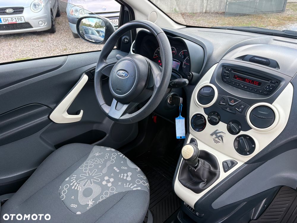 Ford KA - 27