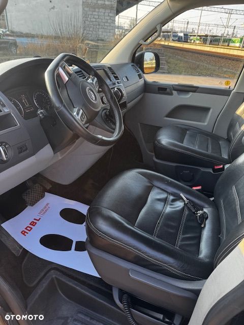 Volkswagen Transporter - 8