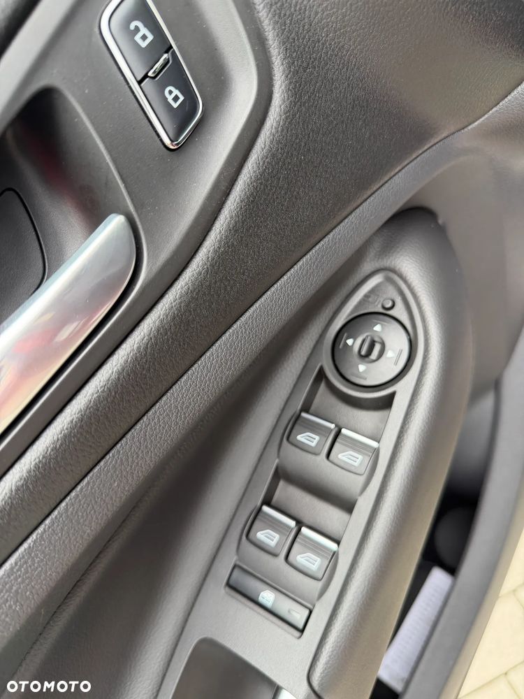 Ford Kuga 2.0 TDCi 4WD Titanium Plus - 22