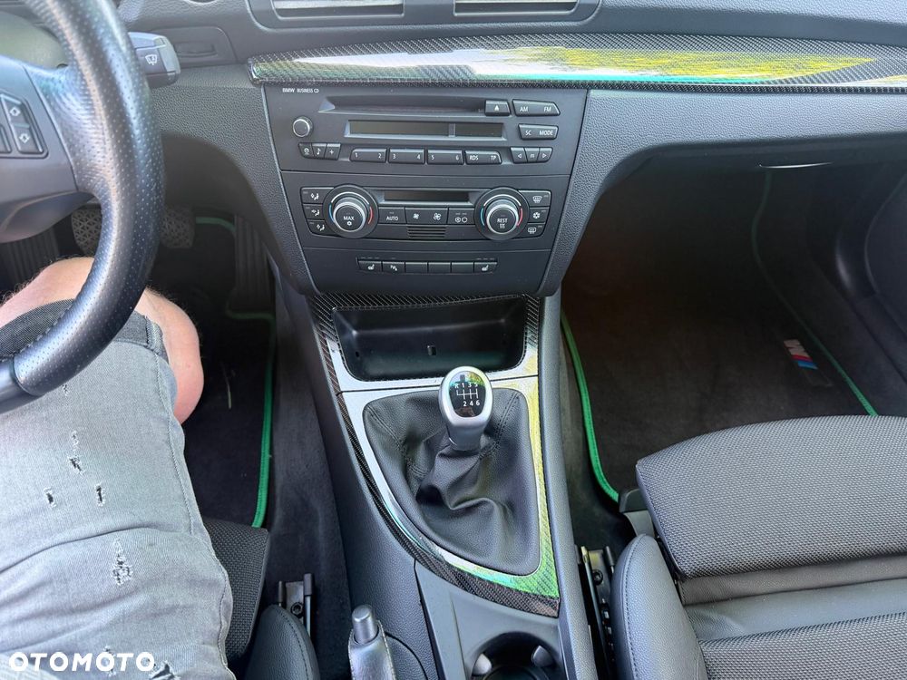 BMW Seria 1 130i - 24