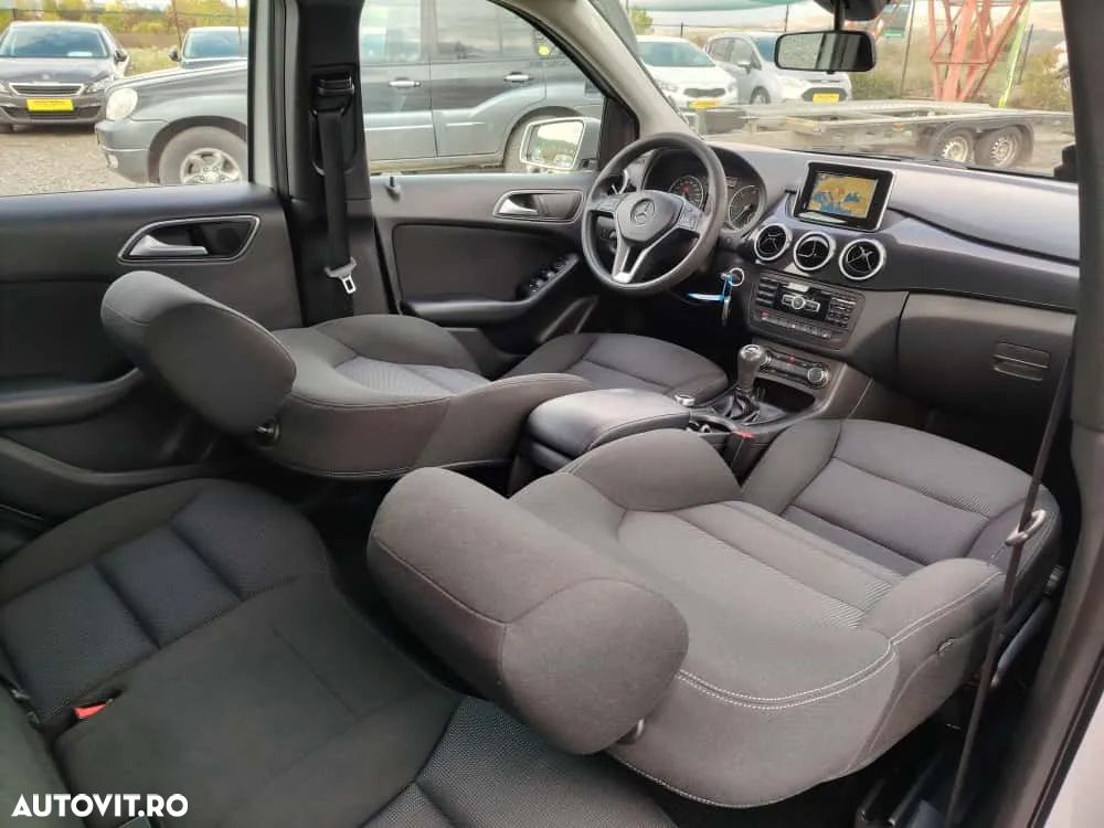 Mercedes-Benz B 180 CDI (BlueEFFICIENCY) - 15