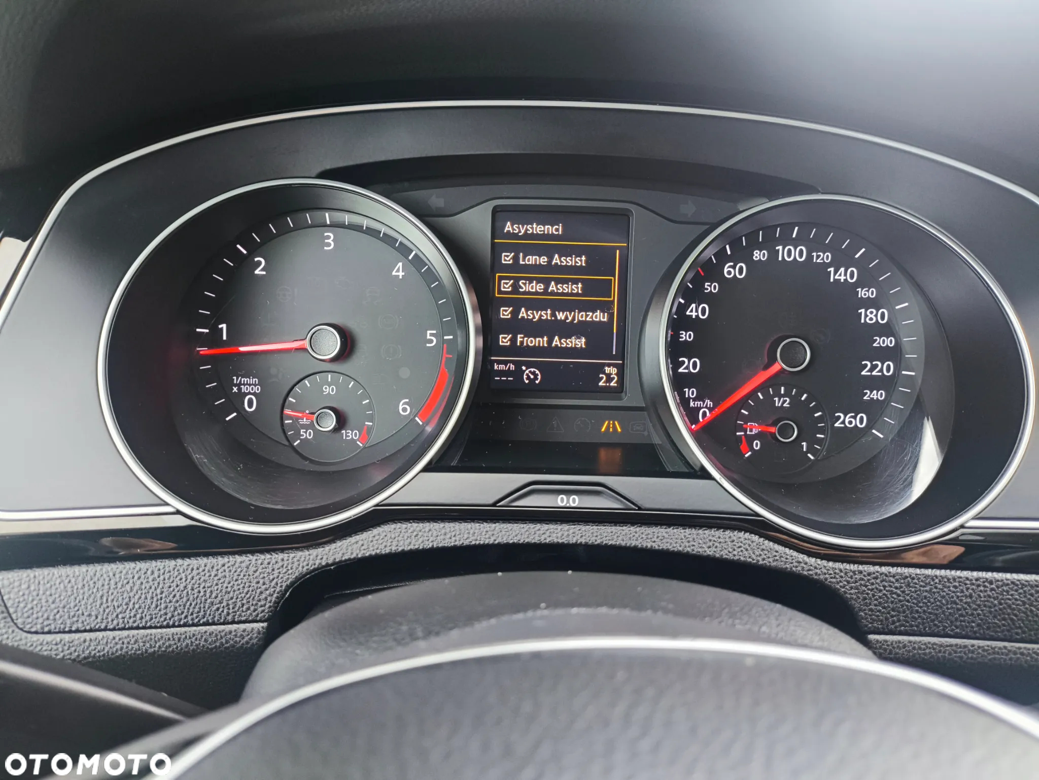 Volkswagen Passat - 23