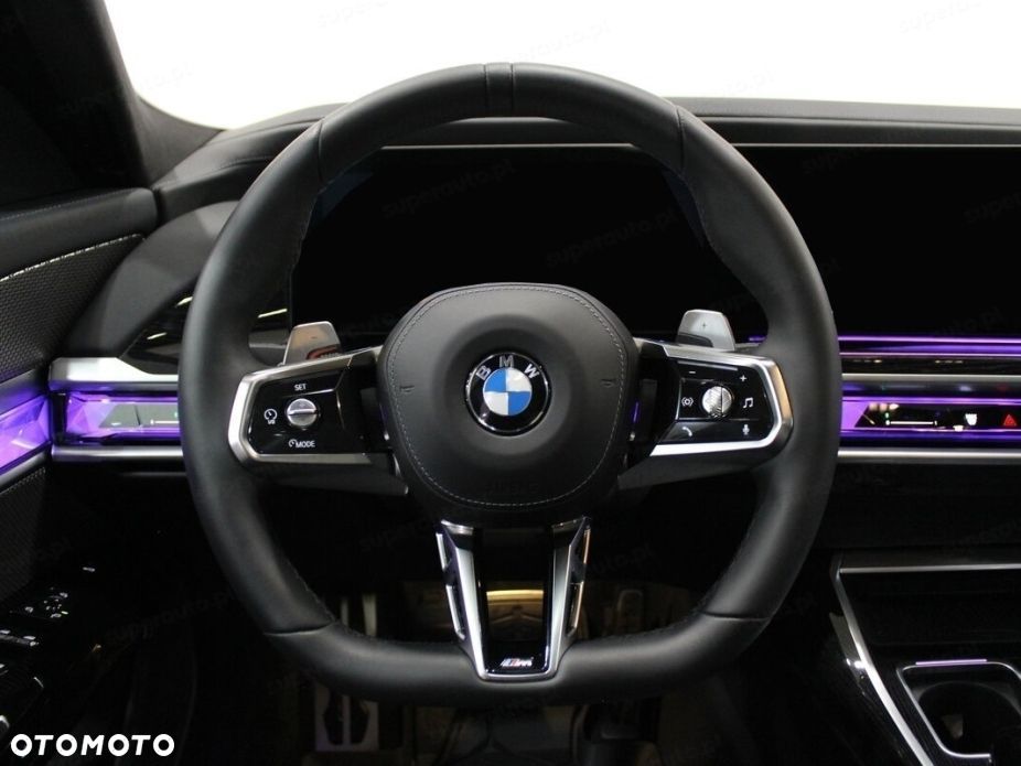 BMW Seria 7 - 12
