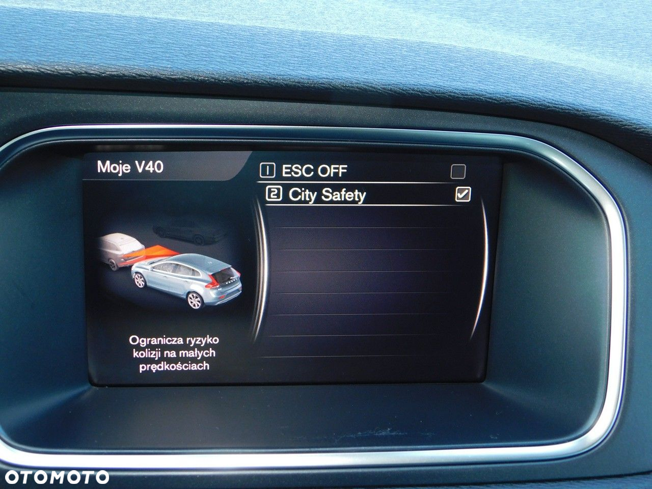 Volvo V40 - 16