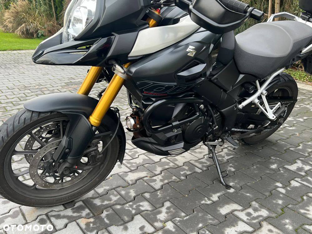 Suzuki V-STROM - 9