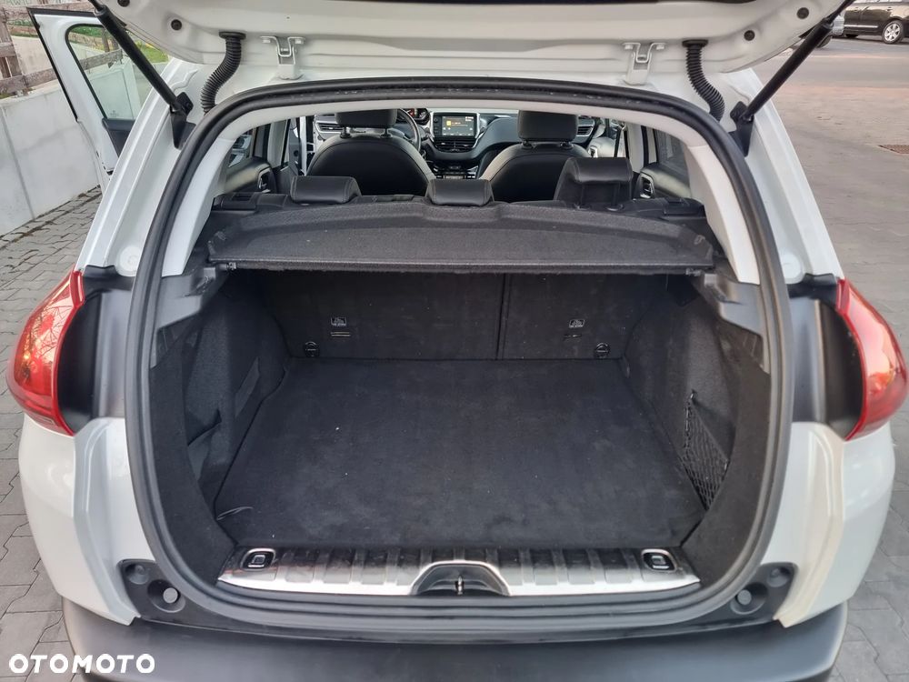 Peugeot 2008 BlueHDi FAP 120 STOP & START Crossway - 33