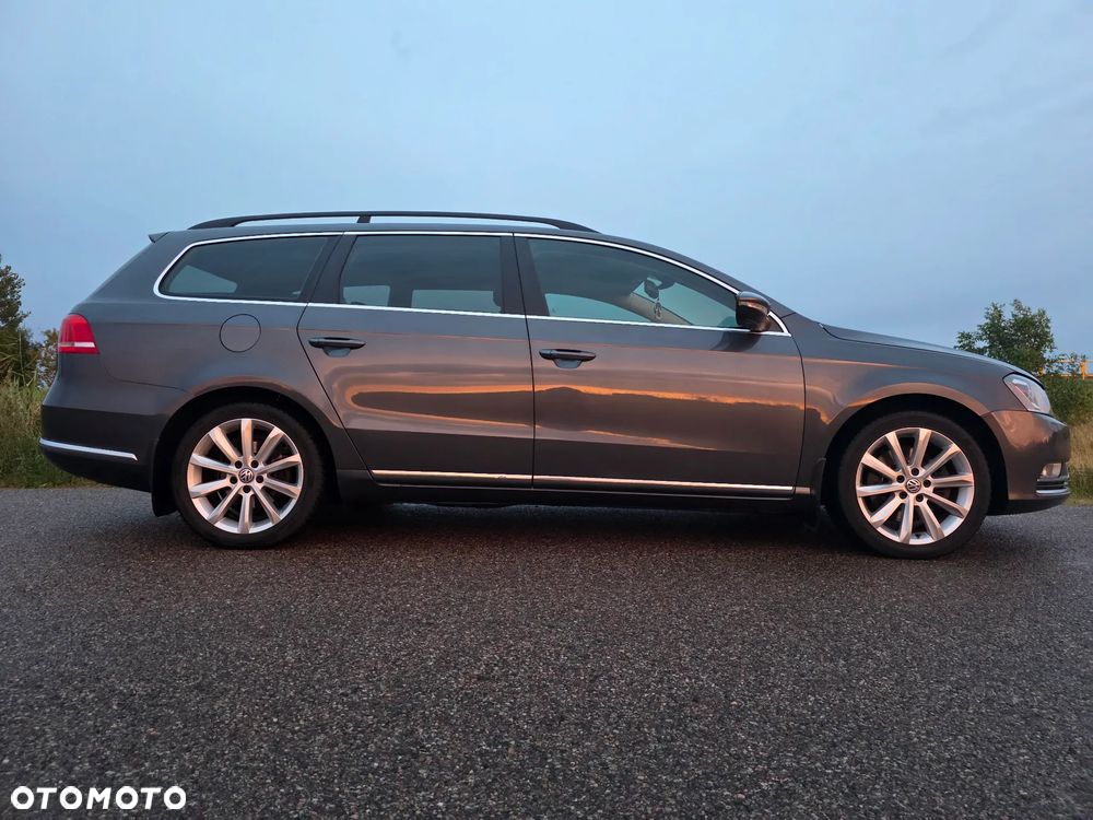 Volkswagen Passat 2.0 TDI DPF Comfortline DSG - 12