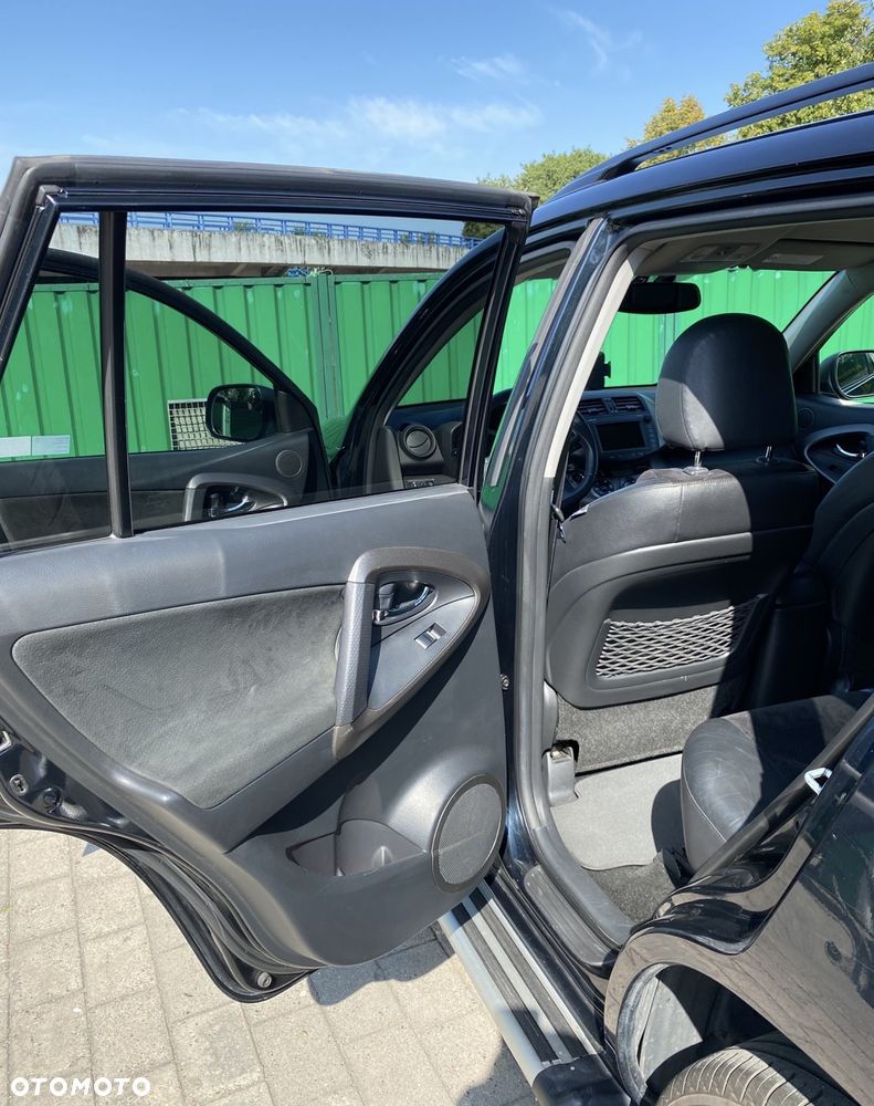 Toyota RAV4 2.0 VVT-i Prestige NAVI MS - 12