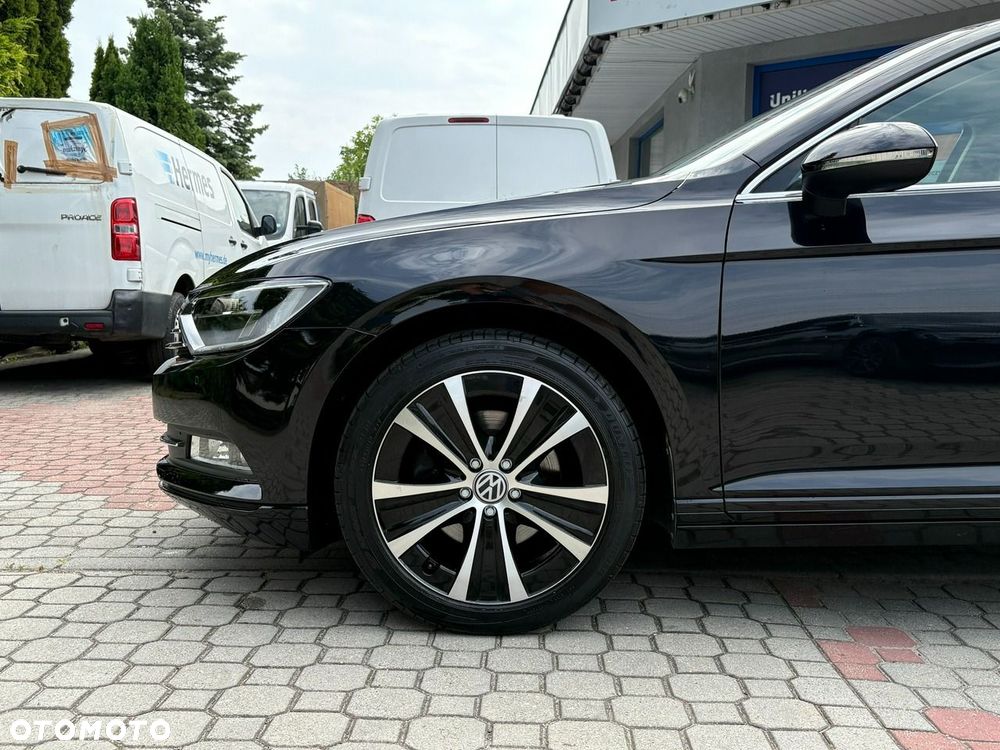 Volkswagen Passat - 10