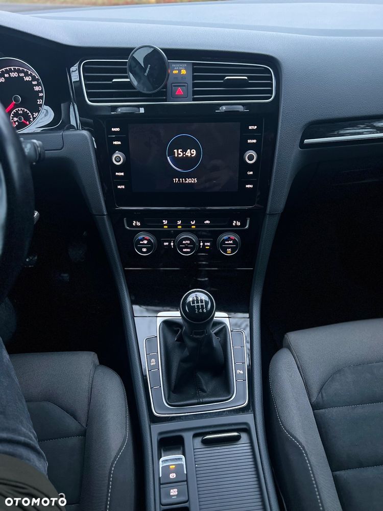 Volkswagen Golf Variant 1.5 TSI BMT Evo Highline - 20