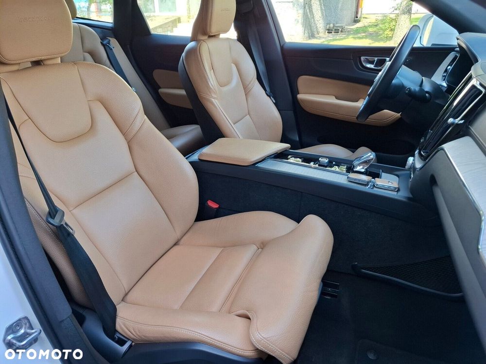 Volvo XC 60 - 21